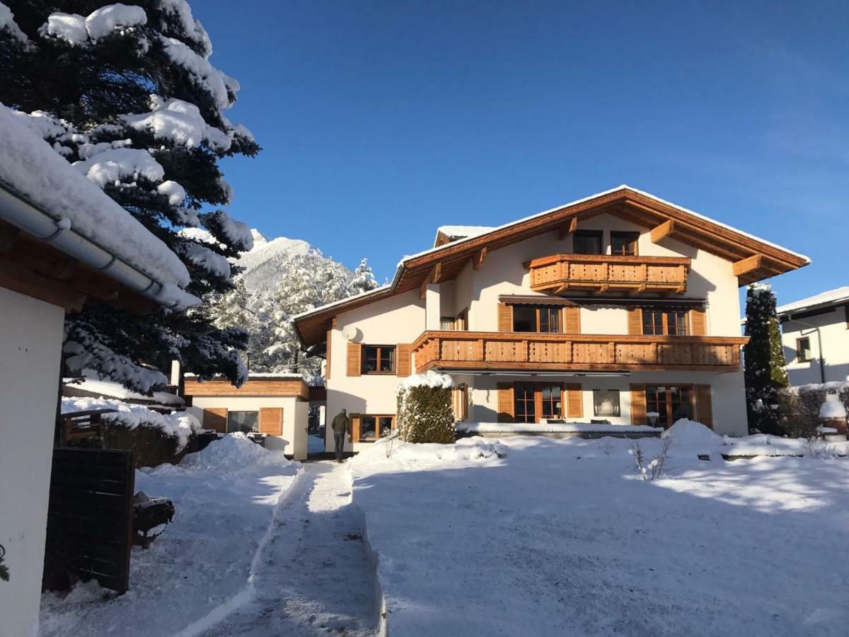 Schneehaus Chalet Ehrwald Eksteriør bilde